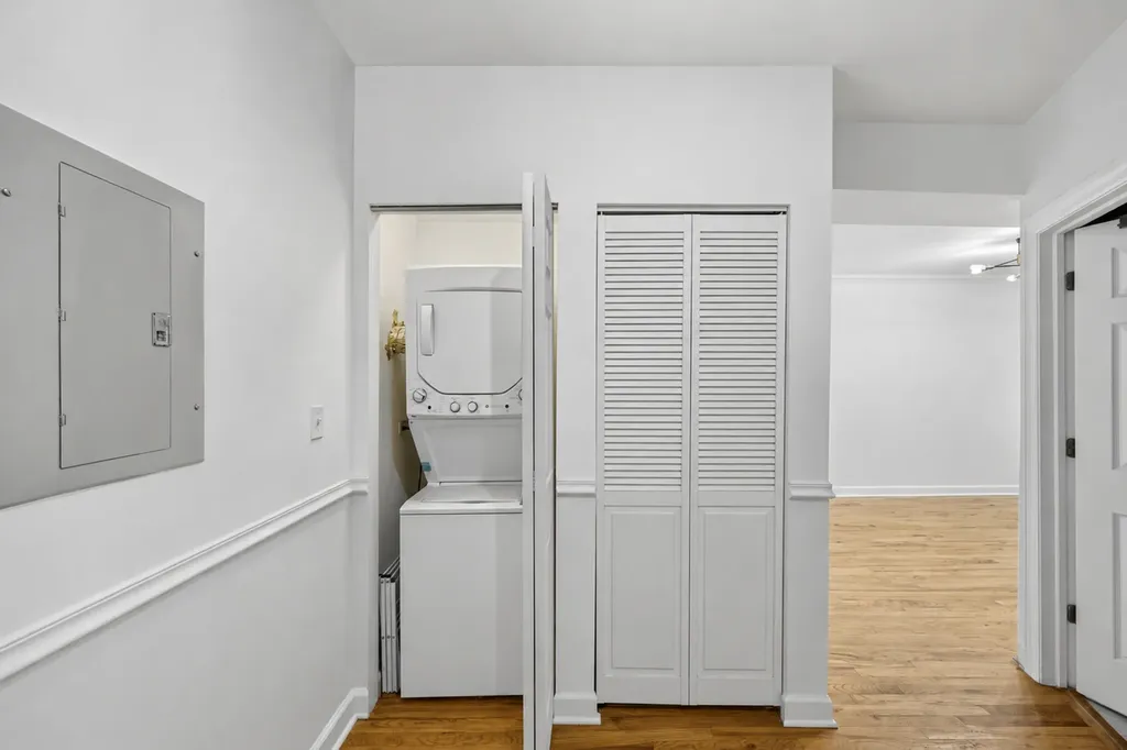 4608 North Monticello Avenue Chicago IL 60625