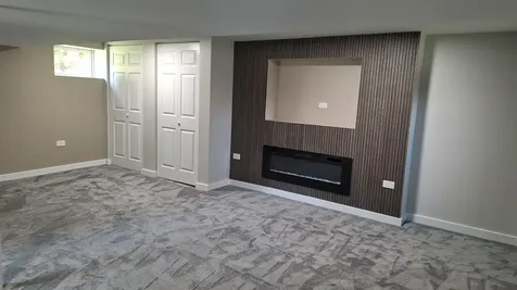 17803 Exchange Avenue Lansing IL 60438