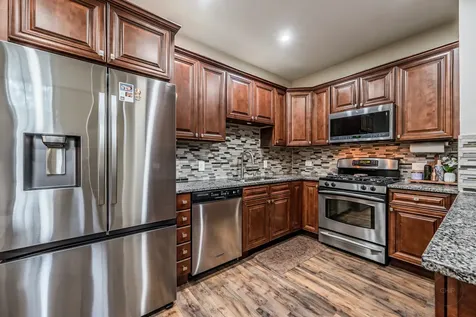 201 Huntington Court Oswego IL 60543