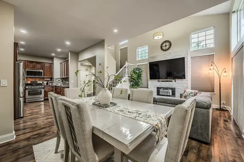 201 Huntington Court Oswego IL 60543
