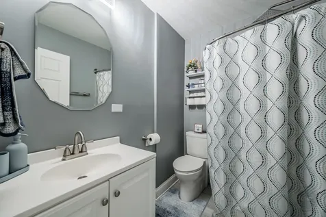201 Huntington Court Oswego IL 60543