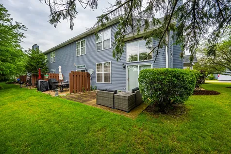 201 Huntington Court Oswego IL 60543