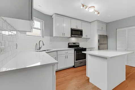3421 West Armitage Avenue Chicago IL 60647