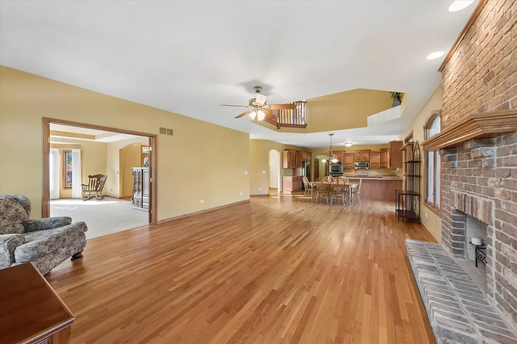 14141 Persimmon Drive Orland Park IL 60467