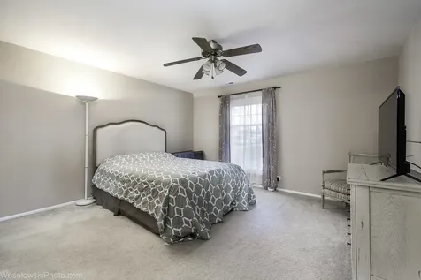 2950 Northampton Drive Rolling Meadows IL 60008