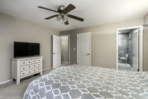 2950 Northampton Drive Rolling Meadows IL 60008