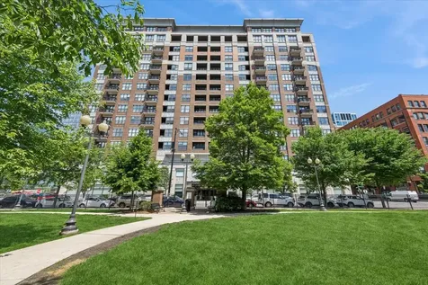 849 North Franklin Street Chicago IL 60610