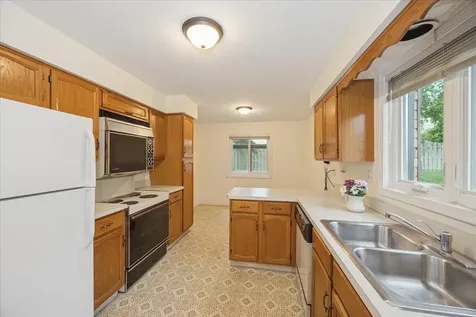 546 Banyon Lane La Grange IL 60525