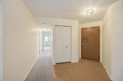 546 Banyon Lane La Grange IL 60525