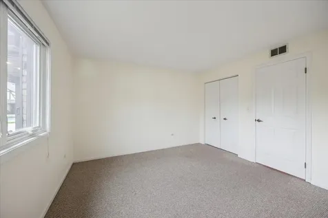 546 Banyon Lane La Grange IL 60525