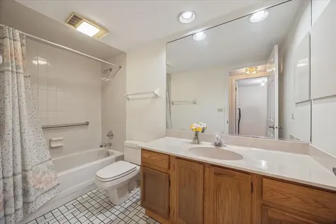 546 Banyon Lane La Grange IL 60525