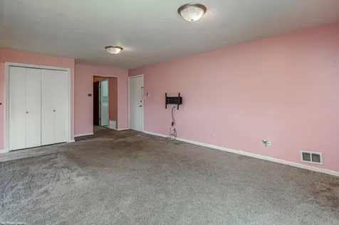 17724 71ST Court Tinley Park IL 60477