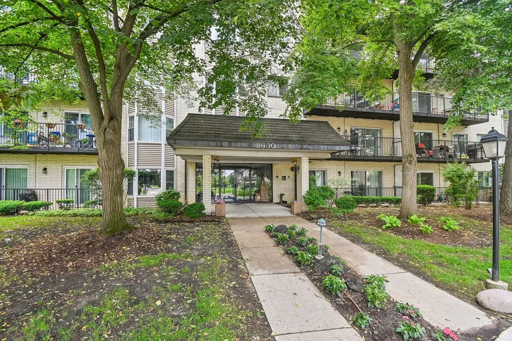 8630 Waukegan Road Morton Grove IL 60053