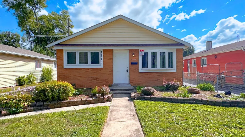 14039 South Claire Boulevard Robbins IL 60472