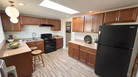 14039 South Claire Boulevard Robbins IL 60472