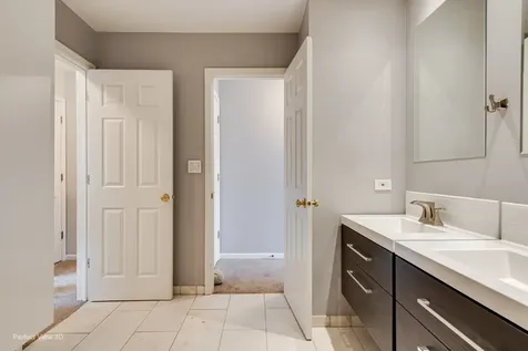 1860 Tamahawk Lane Naperville IL 60564
