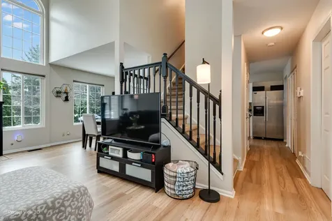 1860 Tamahawk Lane Naperville IL 60564