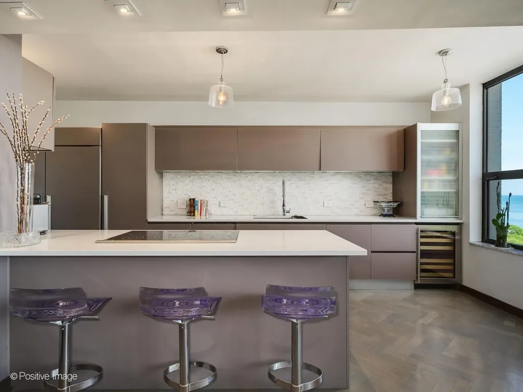 1040 North Lake Shore Drive Chicago IL 60611