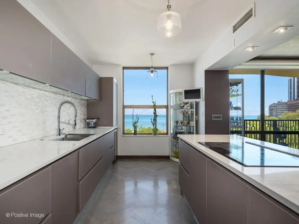 1040 North Lake Shore Drive Chicago IL 60611