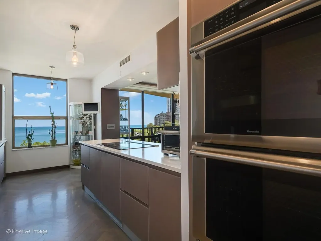 1040 North Lake Shore Drive Chicago IL 60611