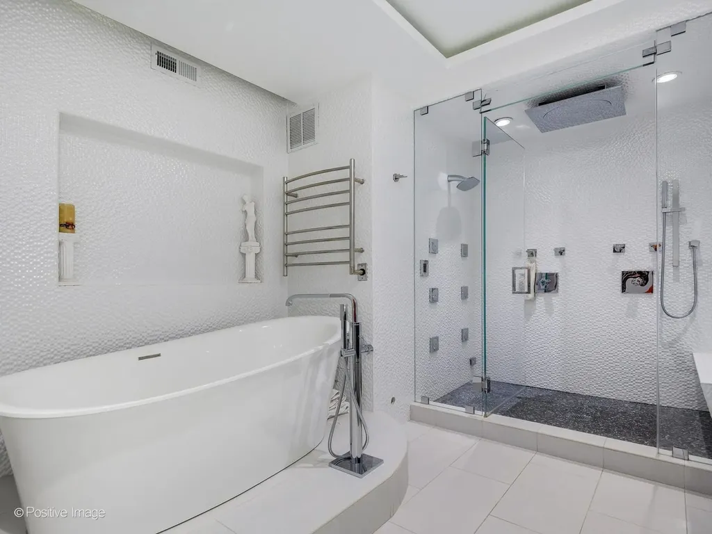 1040 North Lake Shore Drive Chicago IL 60611