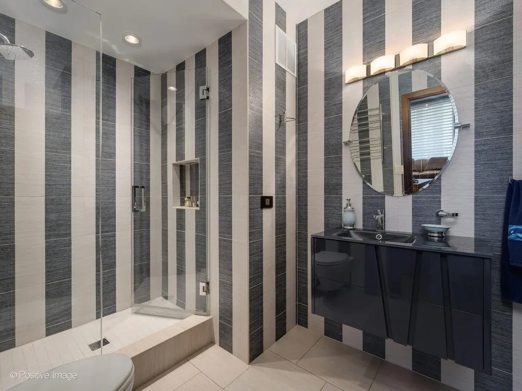 1040 North Lake Shore Drive Chicago IL 60611