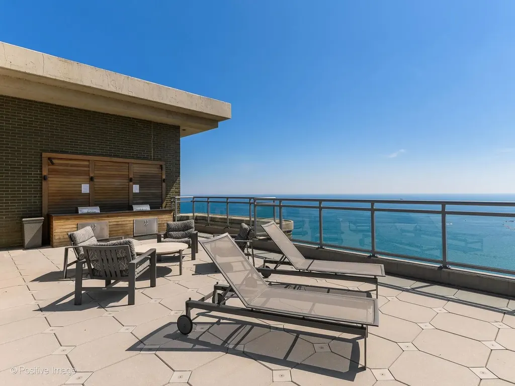 1040 North Lake Shore Drive Chicago IL 60611