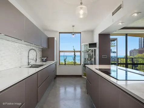 1040 North Lake Shore Drive Chicago IL 60611