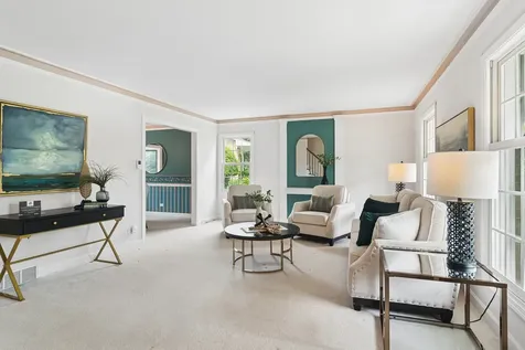 572 East Monterey Road Palatine IL 60074