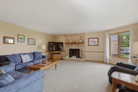 19600 Edgebrook Lane Tinley Park IL 60487