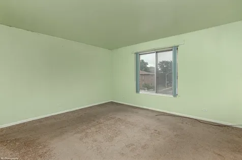 5840 West 104th Street Oak Lawn IL 60453