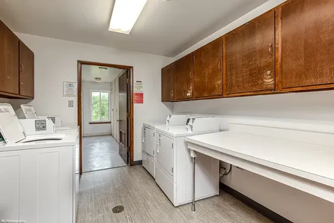 5840 West 104th Street Oak Lawn IL 60453