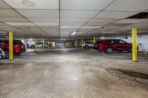 5840 West 104th Street Oak Lawn IL 60453