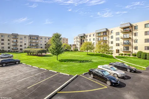 5840 West 104th Street Oak Lawn IL 60453