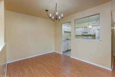 5840 West 104th Street Oak Lawn IL 60453
