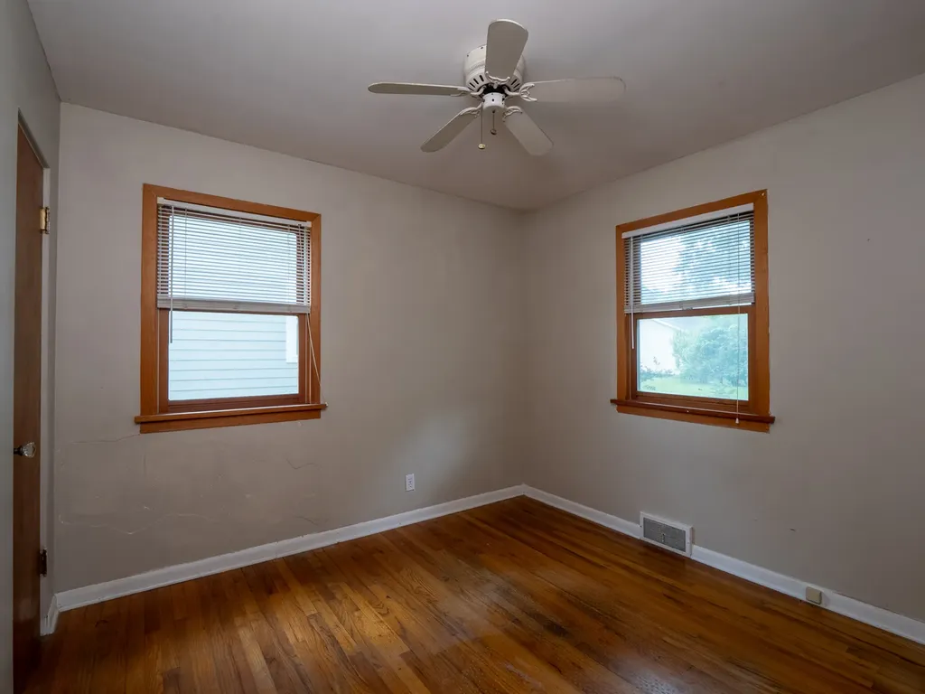 1332 North Main Street Naperville IL 60563