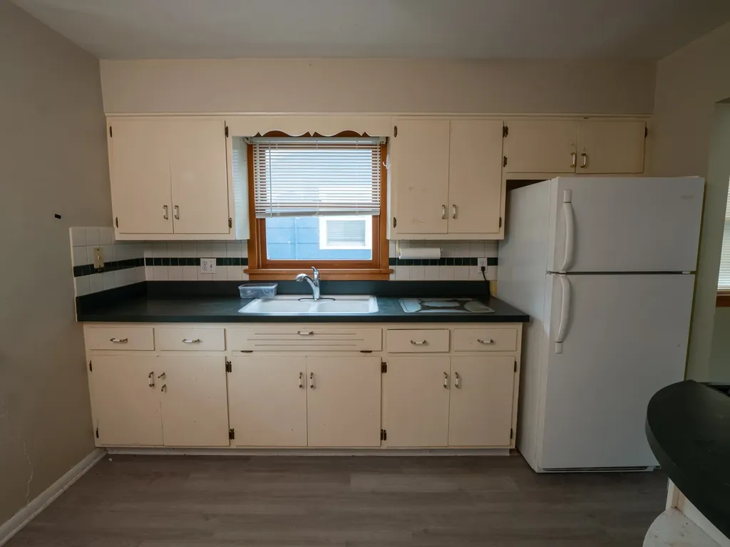 1332 North Main Street Naperville IL 60563