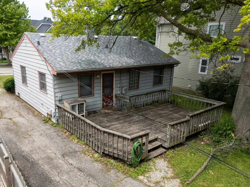 1332 North Main Street Naperville IL 60563