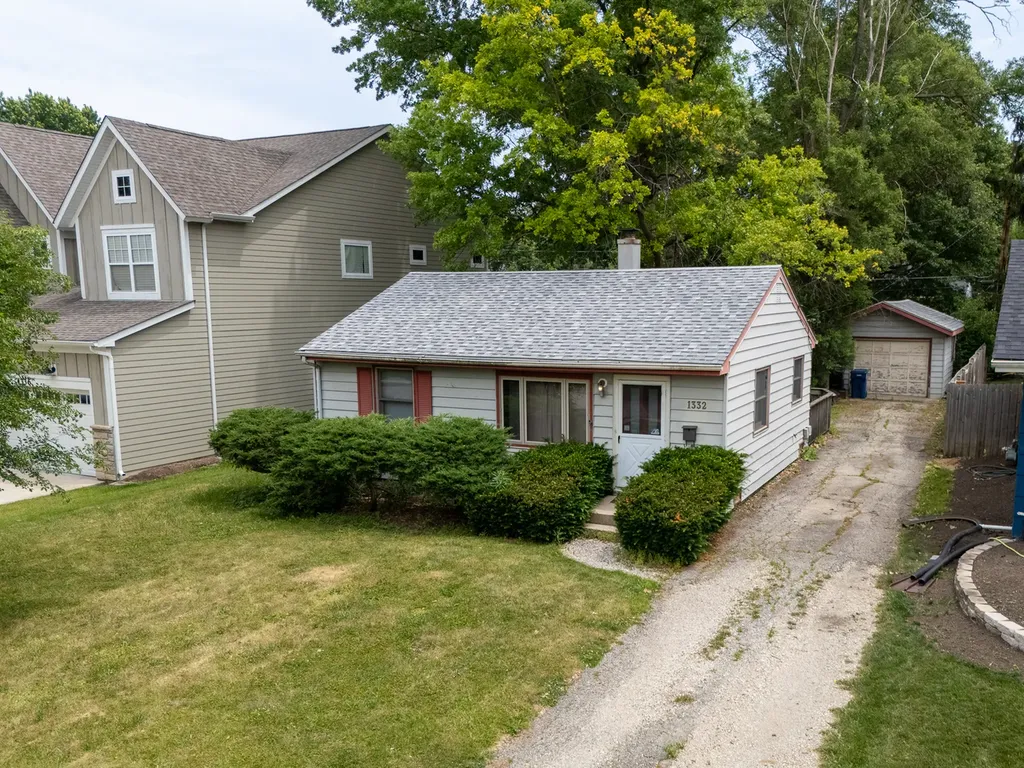 1332 North Main Street Naperville IL 60563