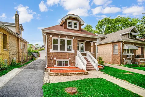 1426 South 10th Avenue Maywood IL 60153
