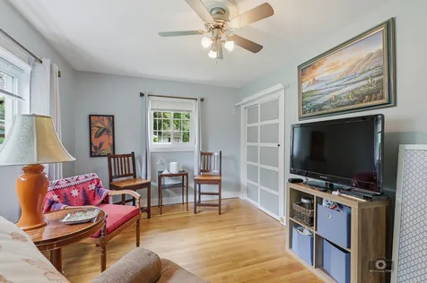 6021 Jody Lane Tinley Park IL 60477
