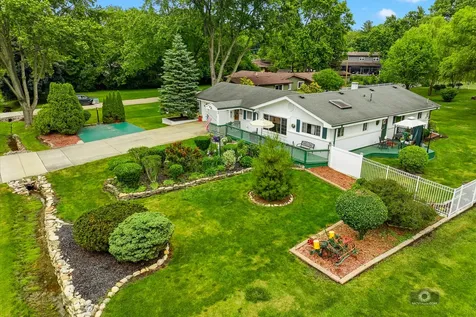 6021 Jody Lane Tinley Park IL 60477
