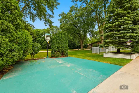 6021 Jody Lane Tinley Park IL 60477