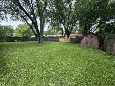 1716 Maple Lane Elgin IL 60123