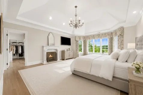 1330 West Whitmore Court Lake Forest IL 60045