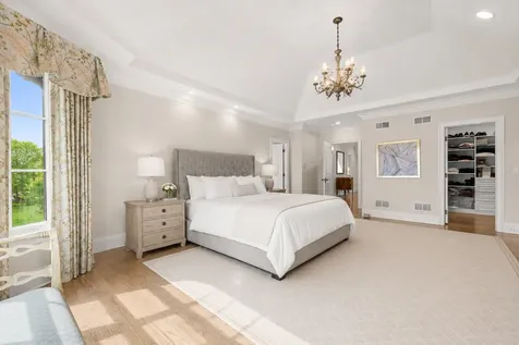 1330 West Whitmore Court Lake Forest IL 60045