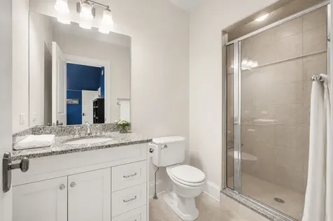 1330 West Whitmore Court Lake Forest IL 60045