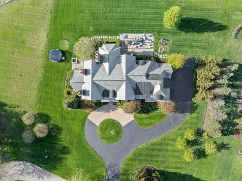 1330 West Whitmore Court Lake Forest IL 60045