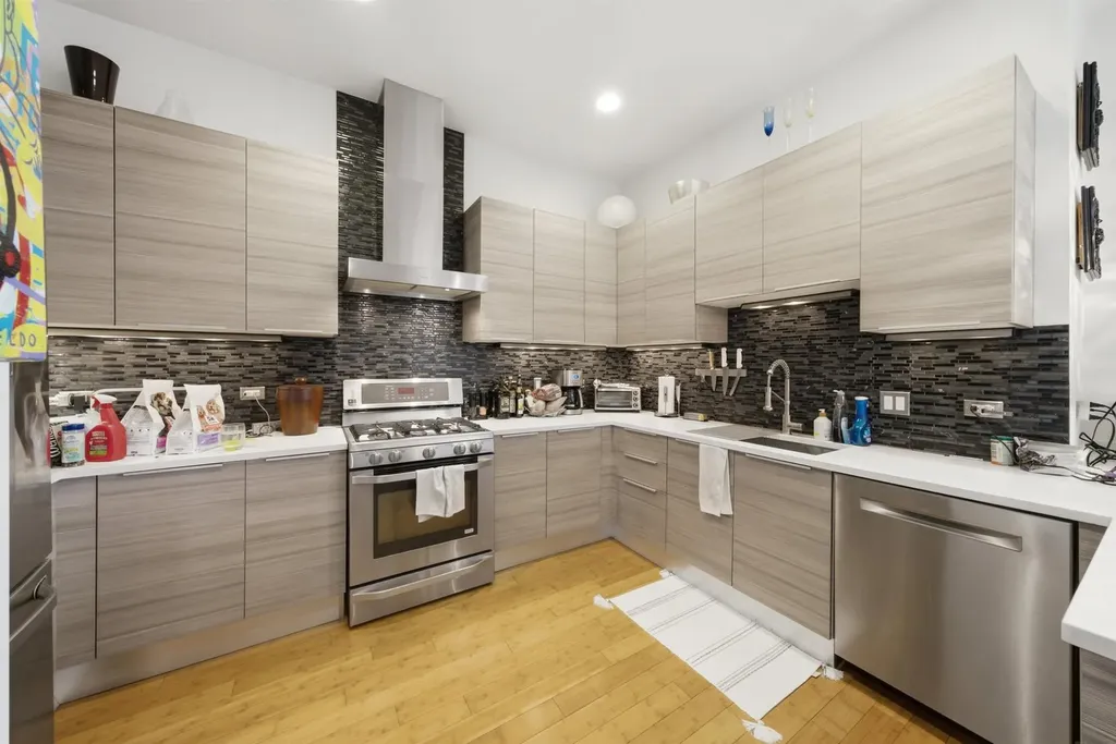 2424 West Chicago Avenue Chicago IL 60622