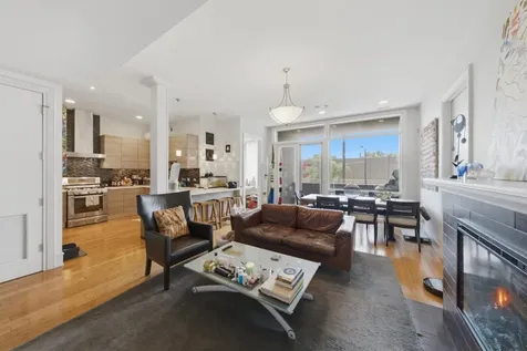 2424 West Chicago Avenue Chicago IL 60622